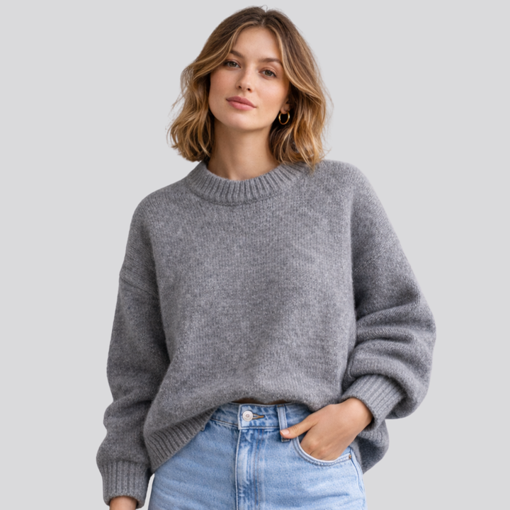Women's Oversized Merino Wool Crew Neck Sweater in Black