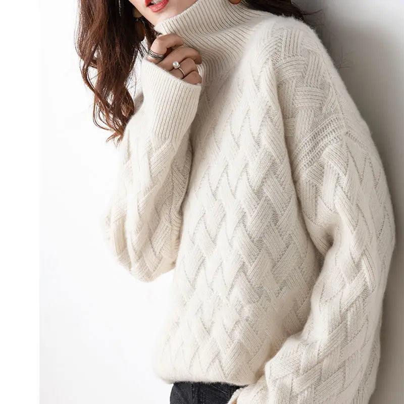 Women's Cable Knit Turtleneck Sweater in Cashmere Blend